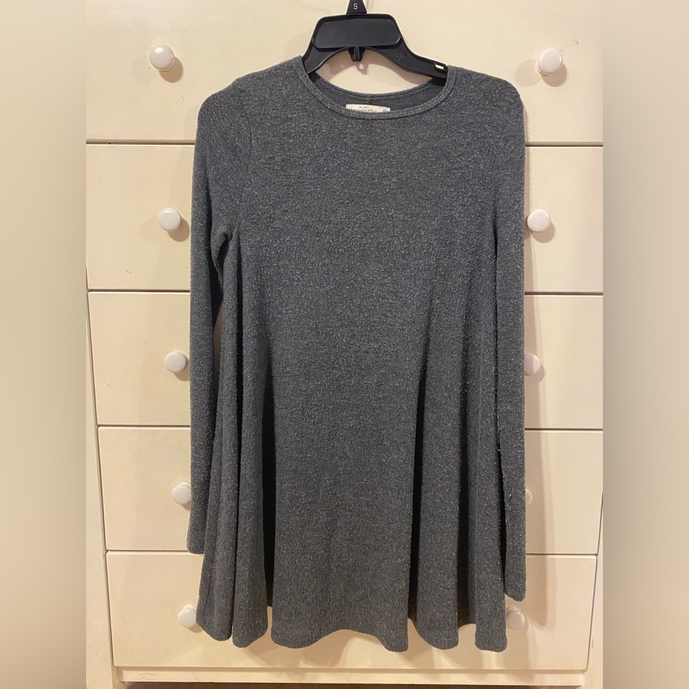 Abercrombie gray long sleeve sweater dress, size XS